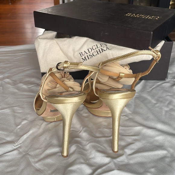 Badgley Mischka Radner in gold - Picture 6 of 9